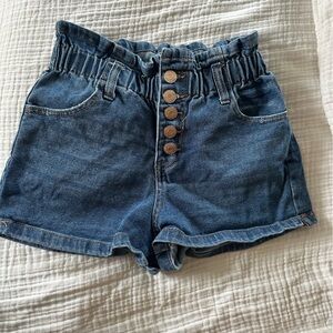 Scrunchy top jean shorts